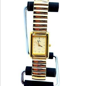 Vintage Jemis Goldtone Watch 
